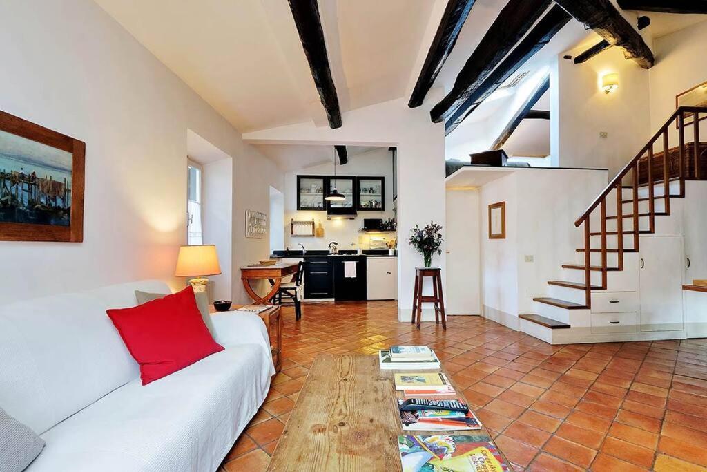 Trastevere Charming Loft | Romeloft Экстерьер фото